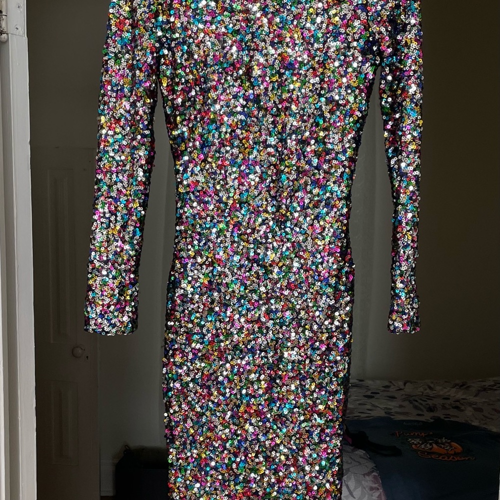Dress the Population Vibrant Sequin Long Sleeve Dress